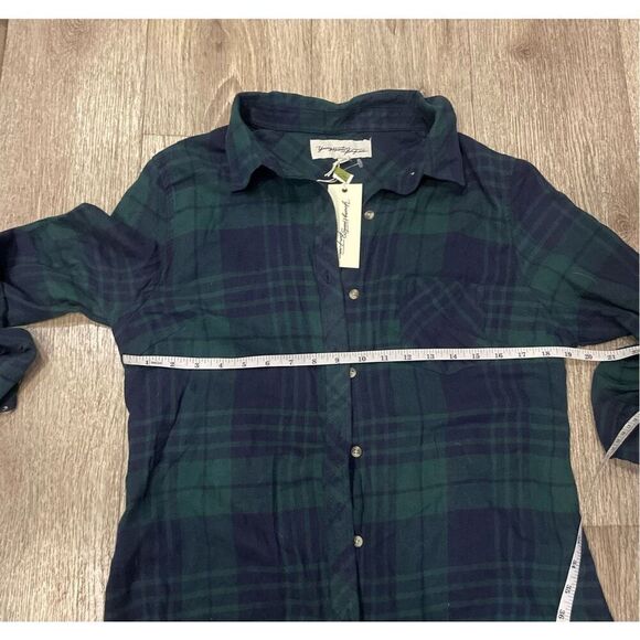 Young Hearts Run Free XL Green Plaid Flannel Top New - Picture 4 of 5